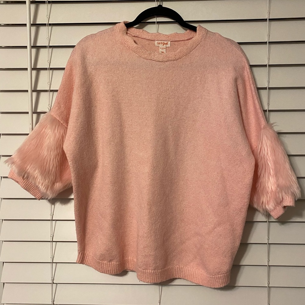 Light pink faux fur sleeve sweater
